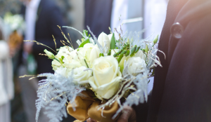 Striking Marriage Flower Arrangements to Set the Stage for Your Love